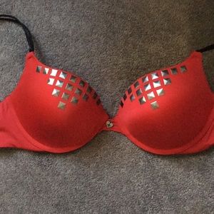 NWOT Hot Topic Blackheart Bra